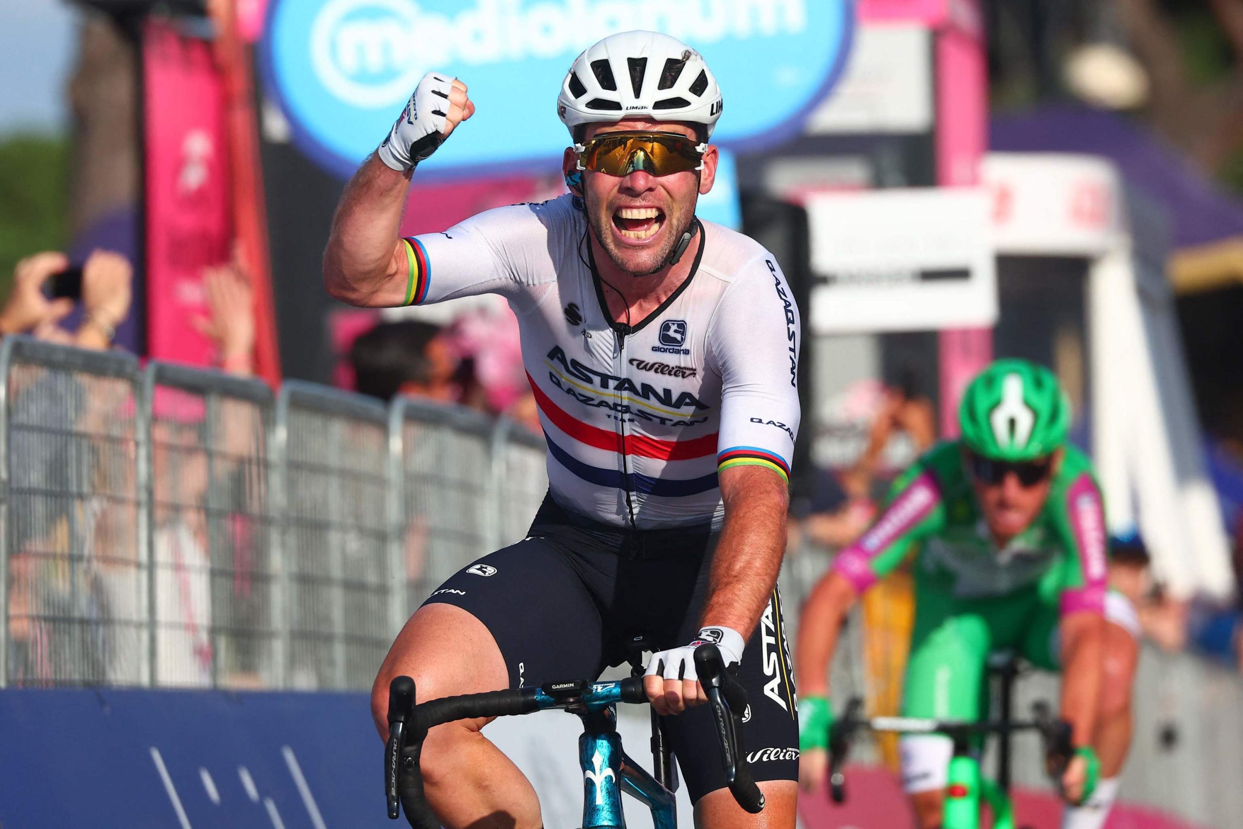 Cavendish vence en la coronaciÃ³n de Roglic en el Giro de Italia