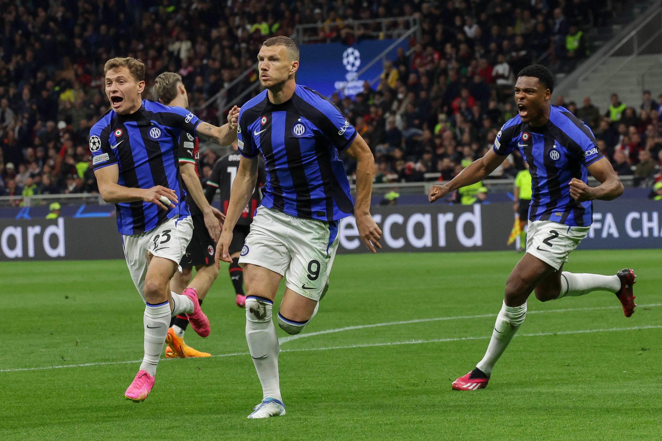 Golpe de autoridad del Inter: noquea al Milan en tres minutos