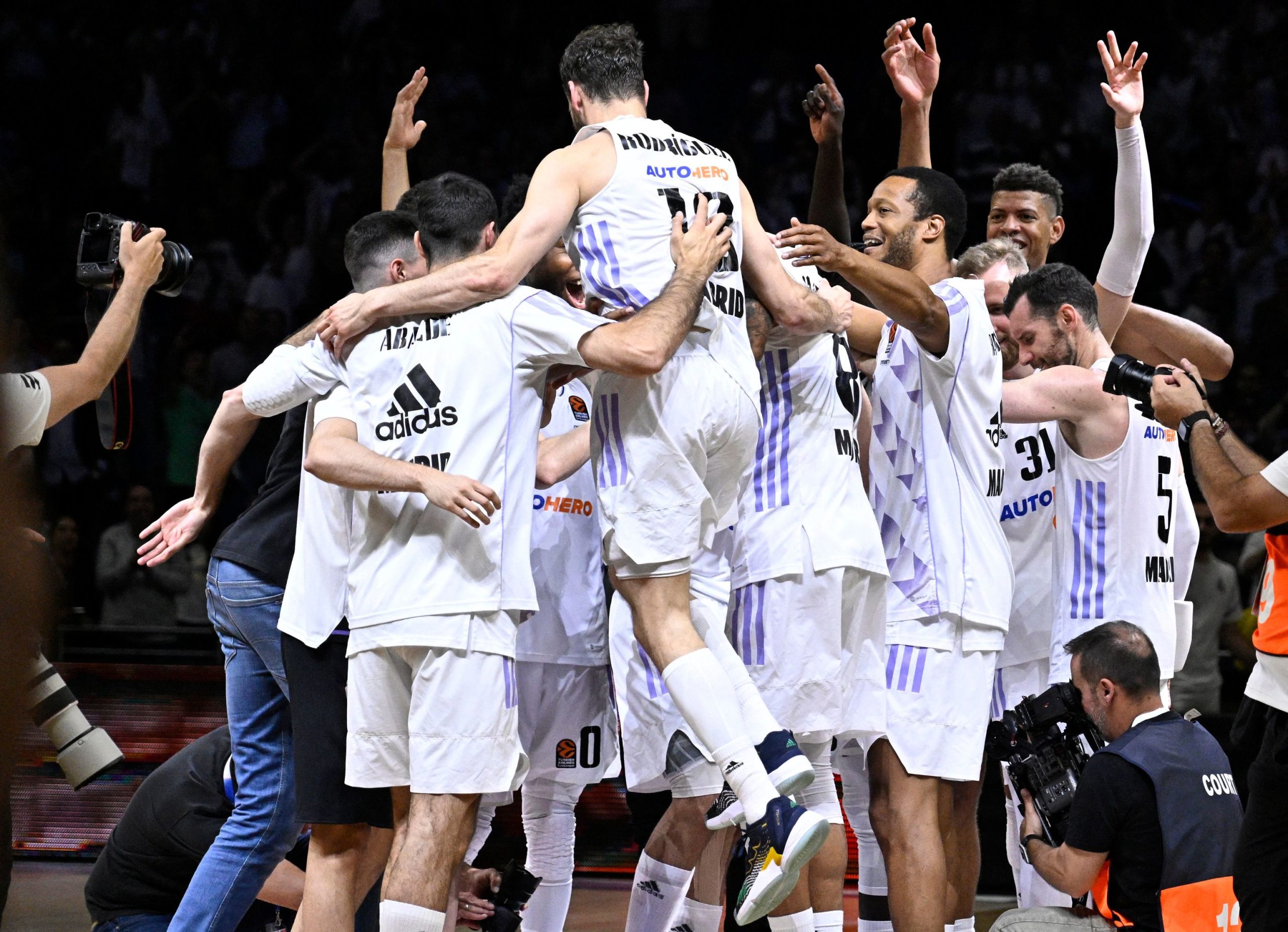 La gesta de Sergio Rodríguez lleva al Real Madrid a la Final Four tras una increíble remontada