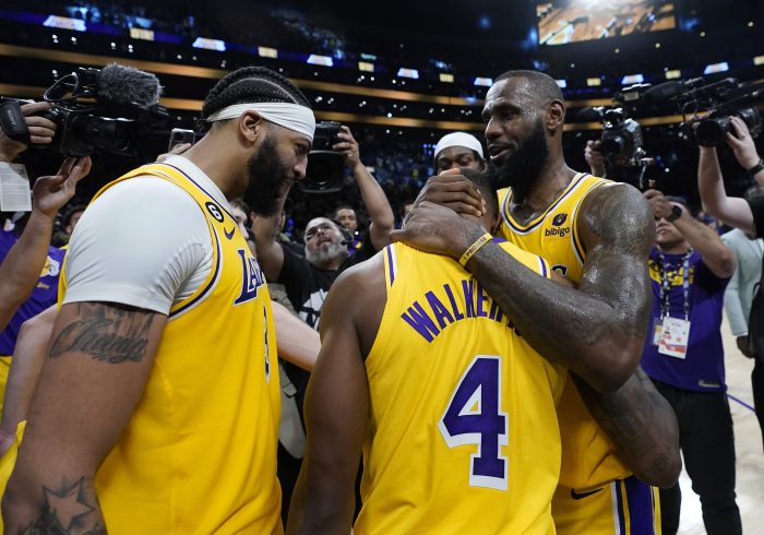 Lonnie Walker IV se pone la corona de LeBron en los Lakers para dejar a los Warriors al borde del abismo