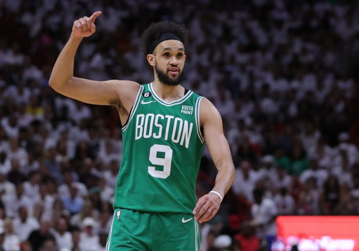 Los Celtics aplastan a los Heat y alimentan sus sueÃ±os de remontada