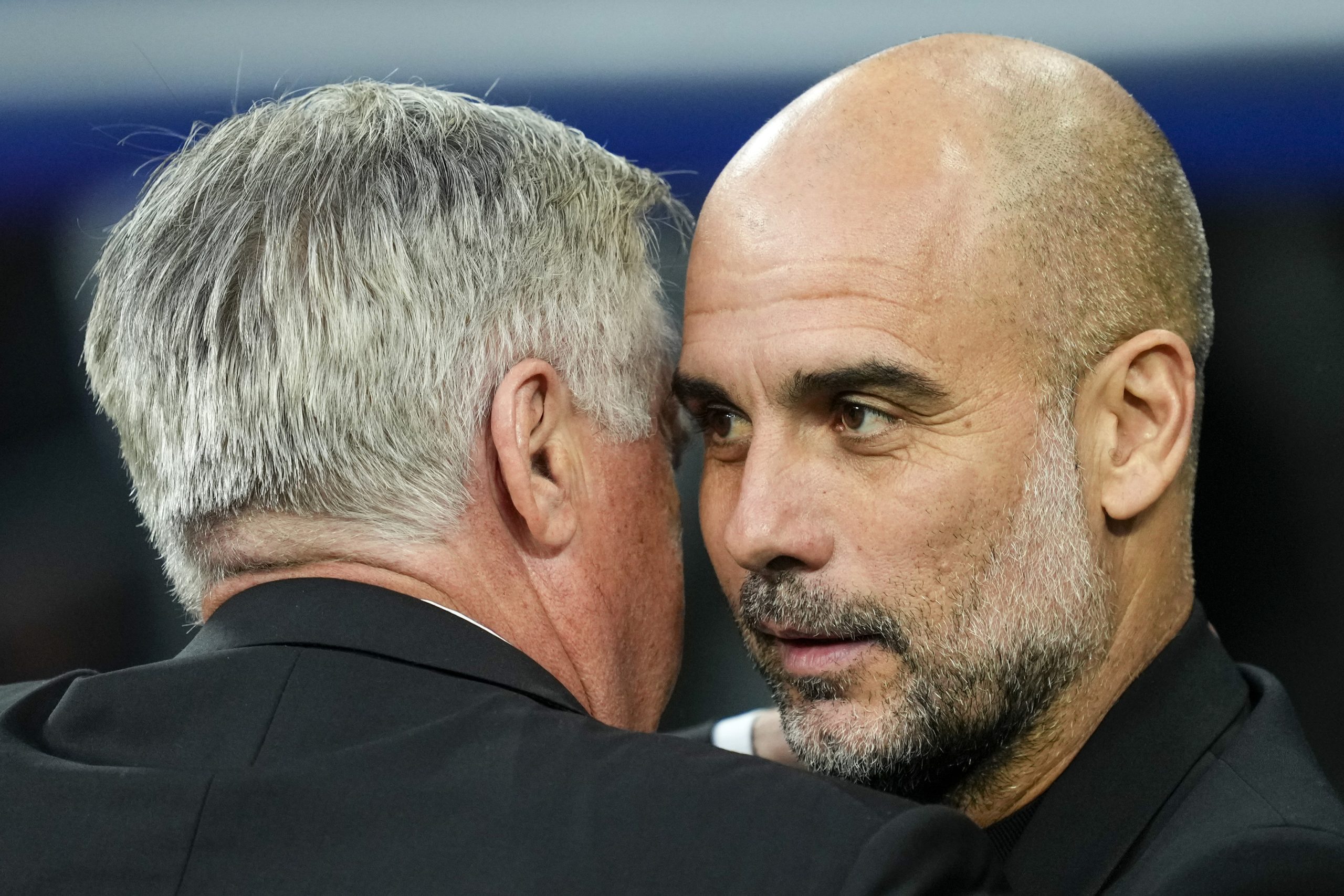 Pep posee, Carlo vive