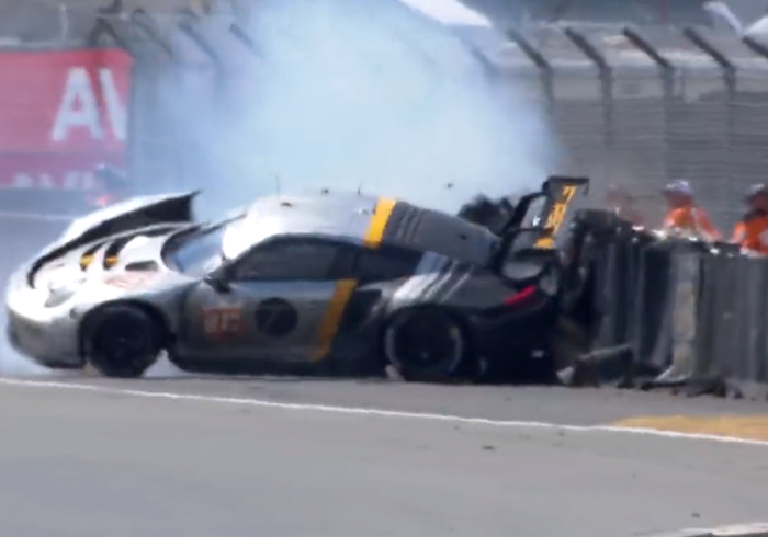 Michael Fassbender estrella su coche contra una barrera y abandona la carrera en Le Mans