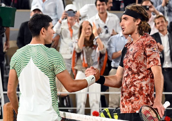 Tsitsipas culpa a la "melatonina" de su derrota ante Alcaraz