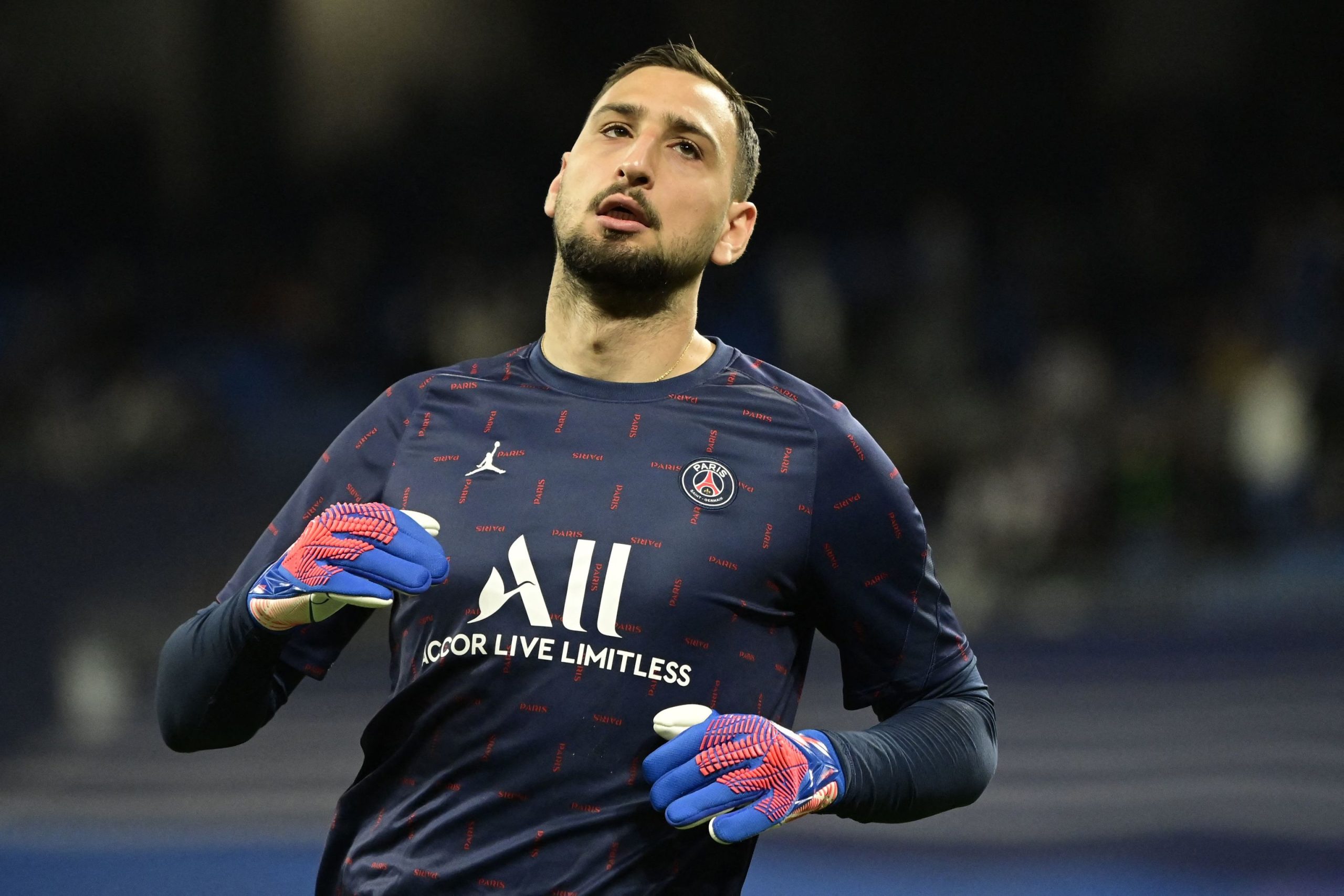 Donnarumma y su pareja, atacados y robados en su domicilio