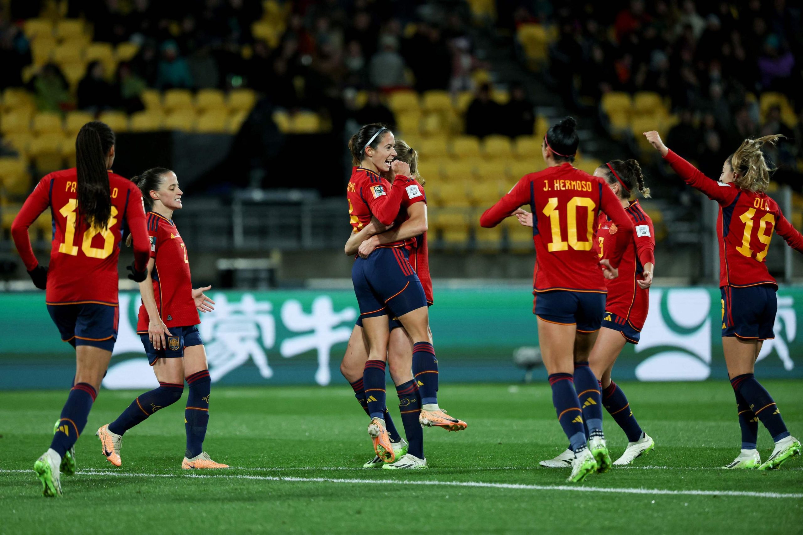 EspaÃ±a se da un festÃ­n ante Costa Rica en su debut en el Mundial