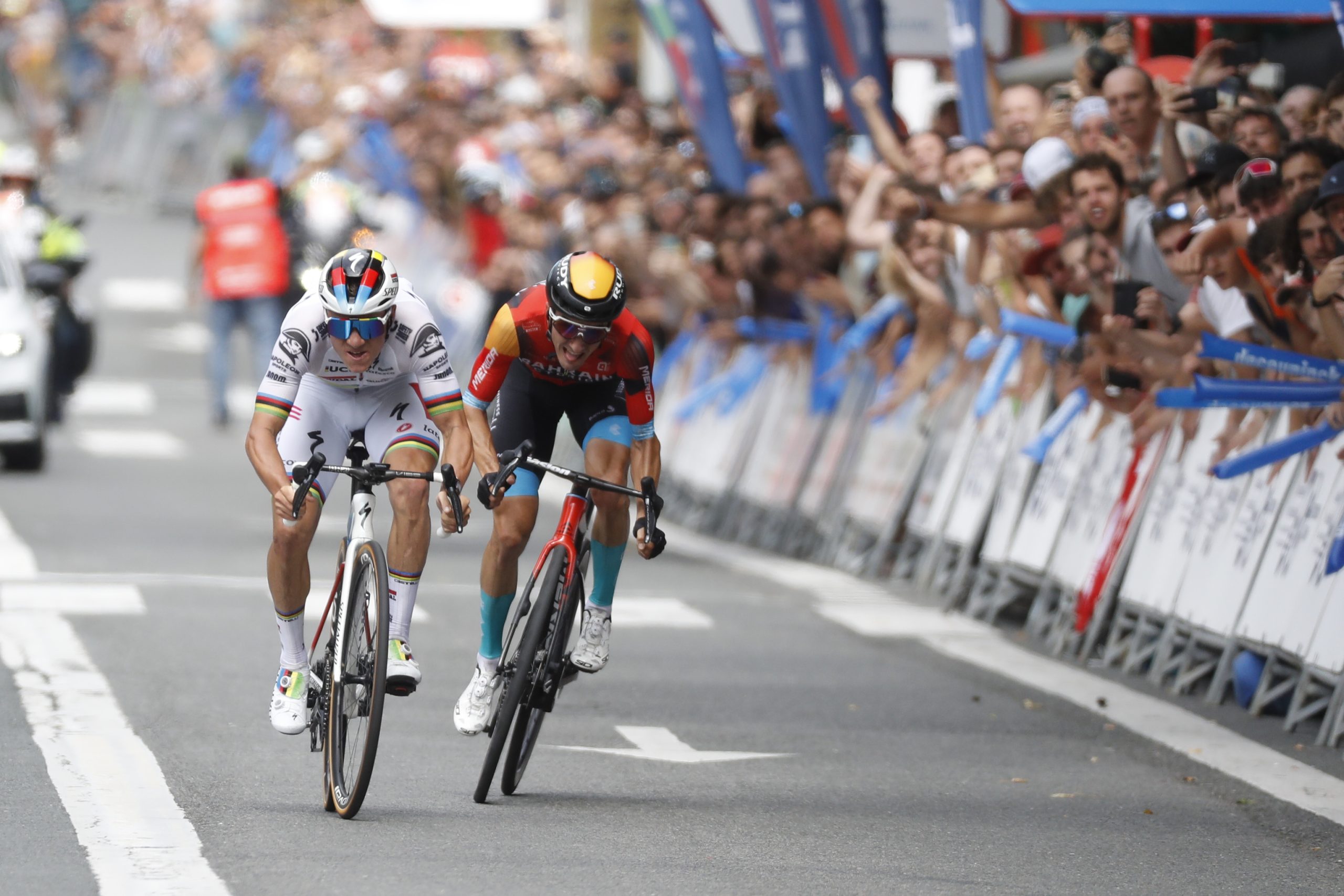 Evenopoel logra el tercer triunfo en su ClÃ¡sica de San SebastiÃ¡n en un mano a mano con Bilbao