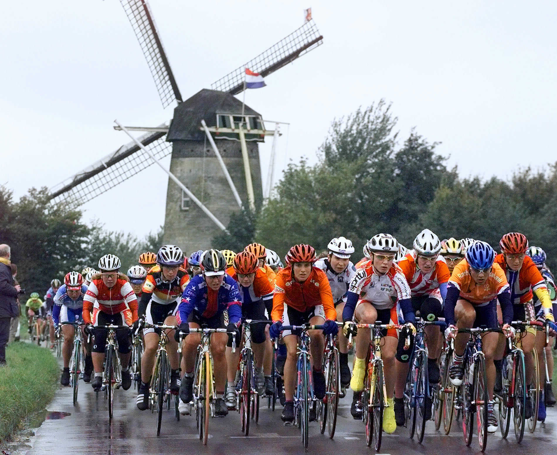 La UniÃ³n Ciclista Internacional prohÃ­be a las corredoras transgÃ©nero participar en las competiciones de mujeres