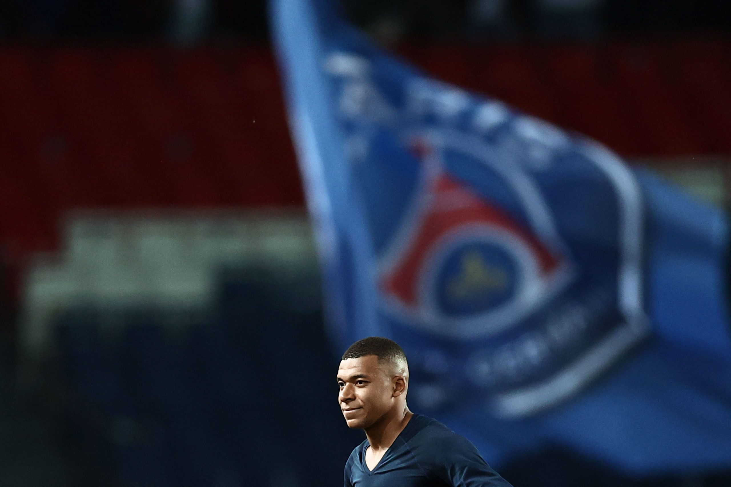 Los 212 millones que enturbian la relaciÃ³n entre MbappÃ© y el PSG y ponen al Madrid ante un traspaso casi imposible