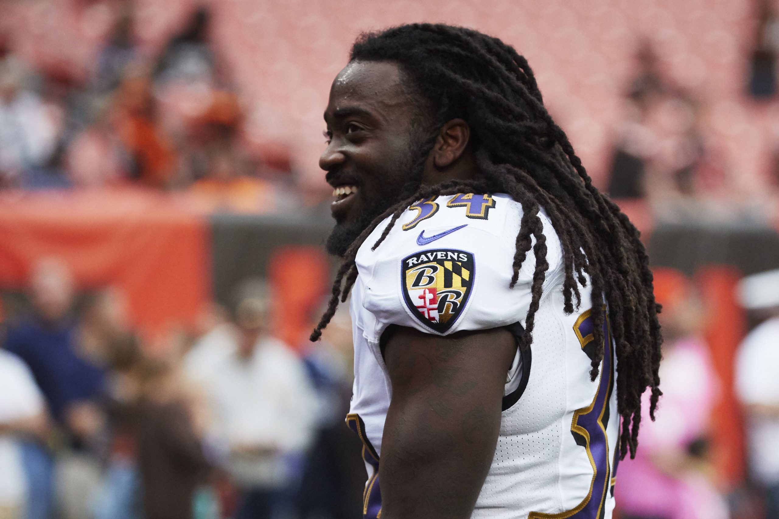 Alex Collins, jugador de Seahawks y Ravens, muere a los 28 aÃ±os