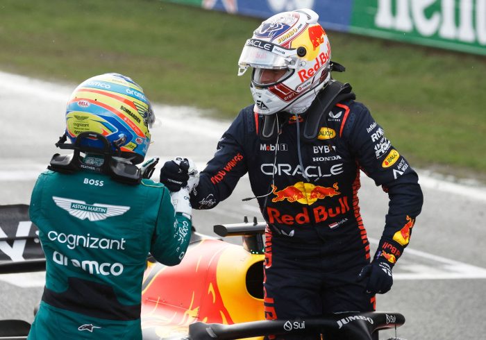 La promesa de Alonso y las Ãºltimas curvas en la casa de Verstappen. "Si lo intento no puedo salir del circuito..."