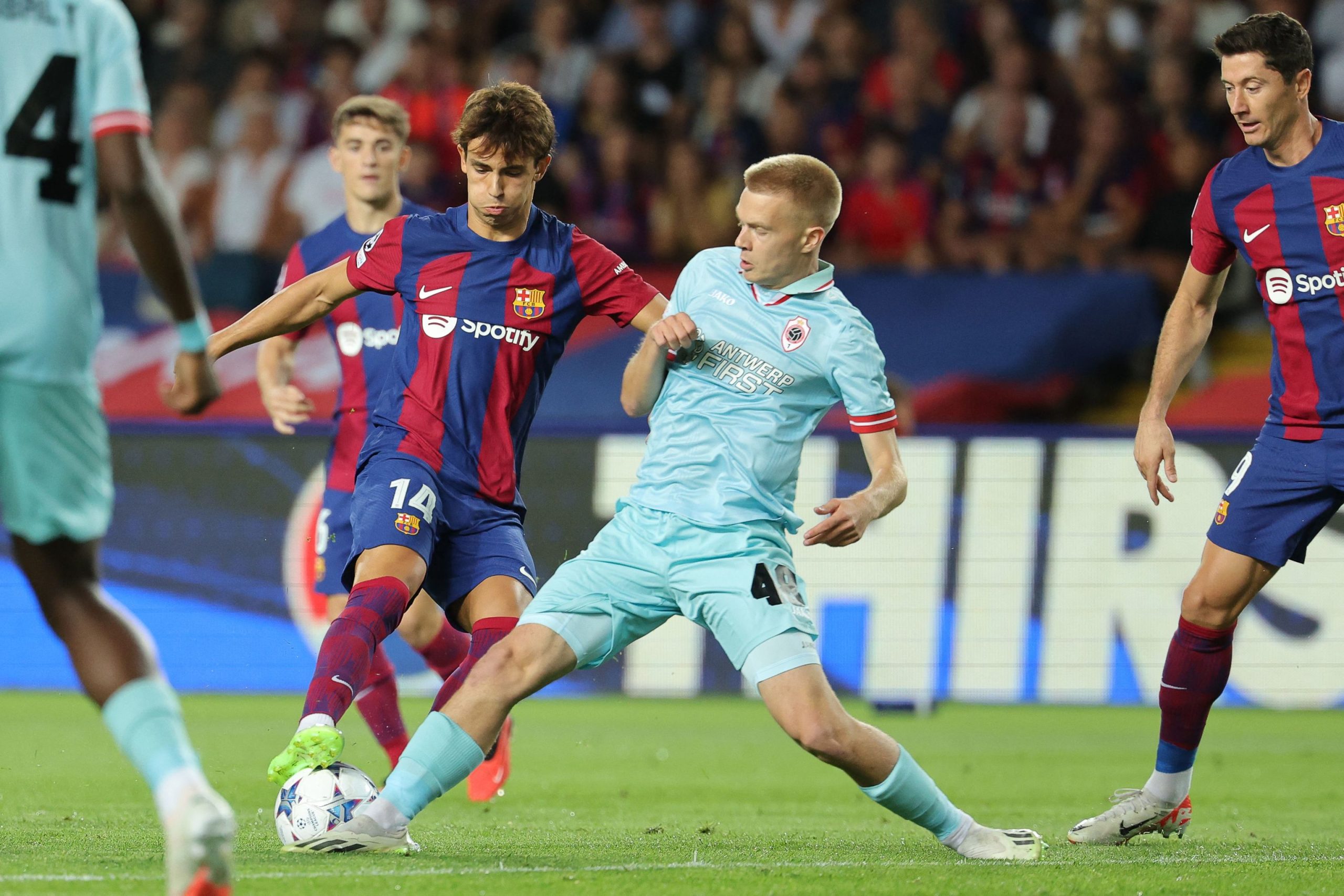 El BarÃ§a arrolla al Amberes en otra gran noche de Joao FÃ©lix