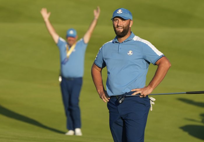 Un Jon Rahm estelar lidera el inicio histÃ³rico de Europa