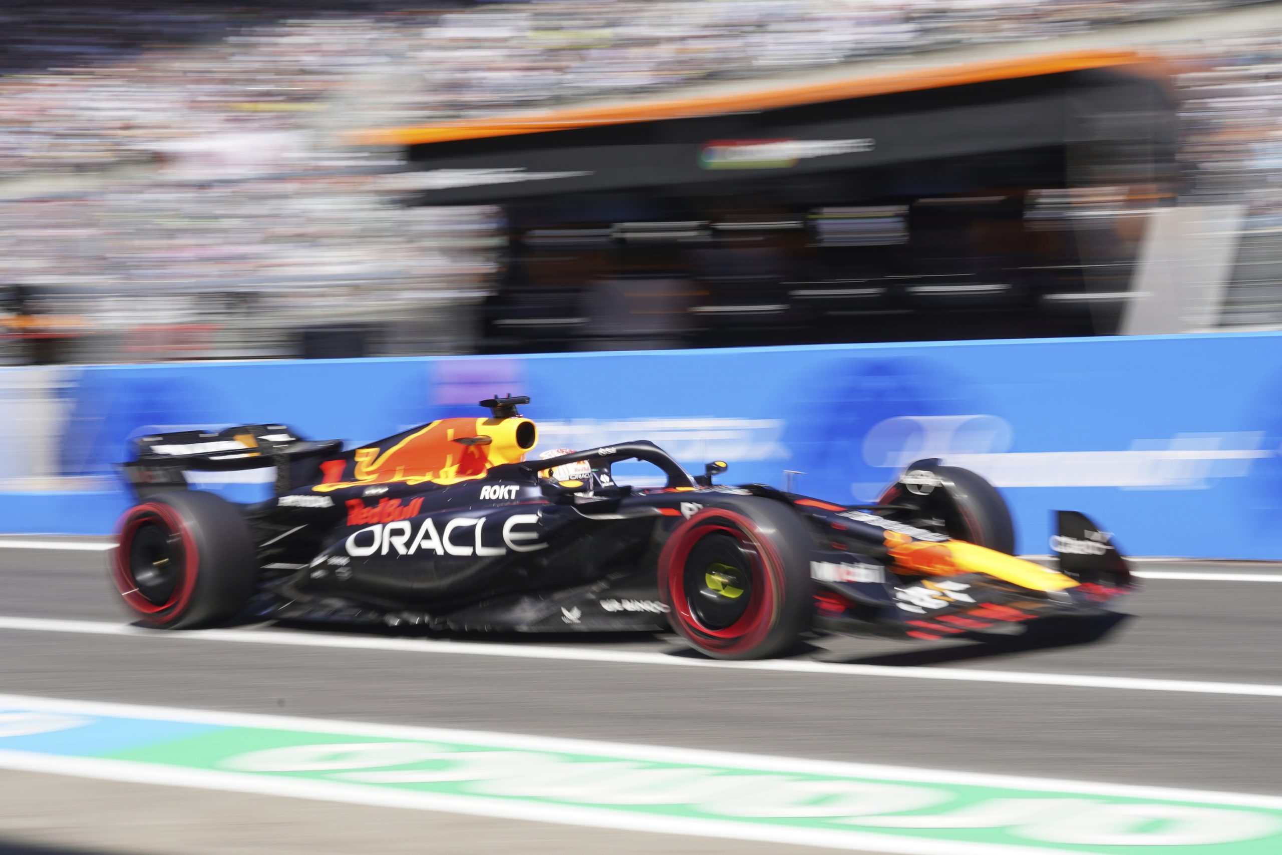 Verstappen vuelve a barrer en Suzuka, con otro paso atrÃ¡s de Alonso