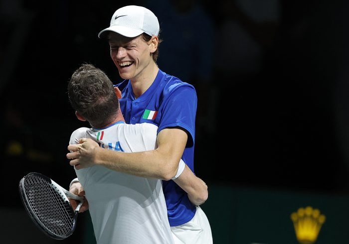 El estallido de Jannik Sinner devuelve a Italia al techo del tenis