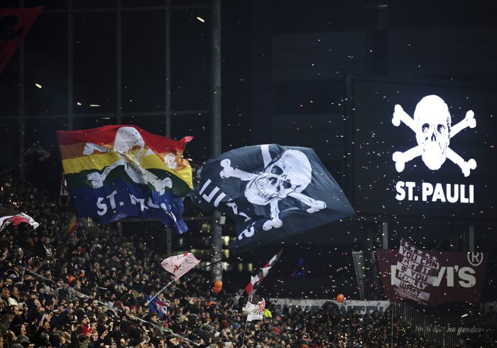 La aficiÃ³n de izquierdas del St. Pauli se rompe por el apoyo a Israel: "Han cruzado la raya"