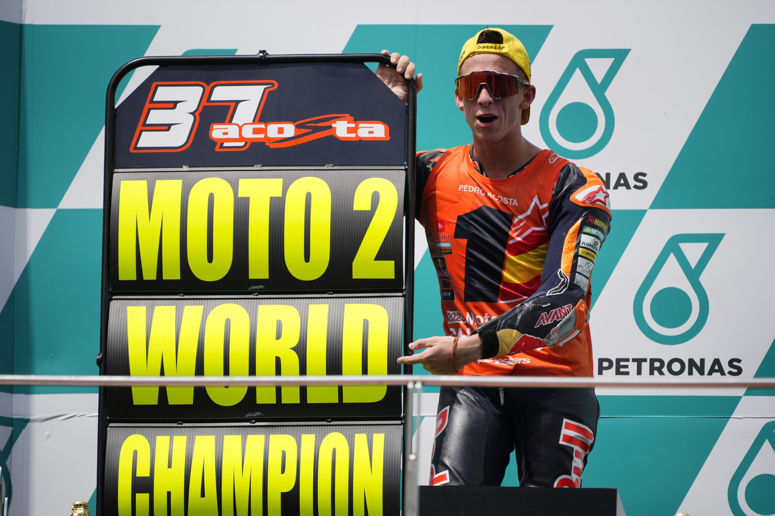 Pedro Acosta, campeÃ³n del mundo de Moto2: el 'TiburÃ³n' muerde por segunda vez