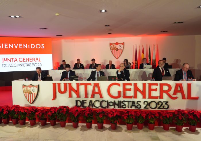 El Falcon Crest del Sevilla o la huida hacia delante de un club roto por dentro