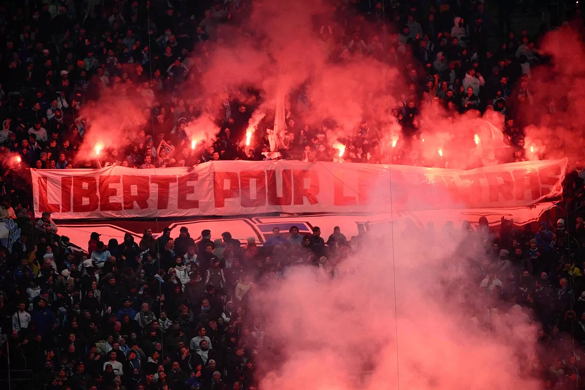 Francia arde de nuevo por el fenÃ³meno ultra: "Â¿CÃ³mo vamos a organizar unos Juegos?"