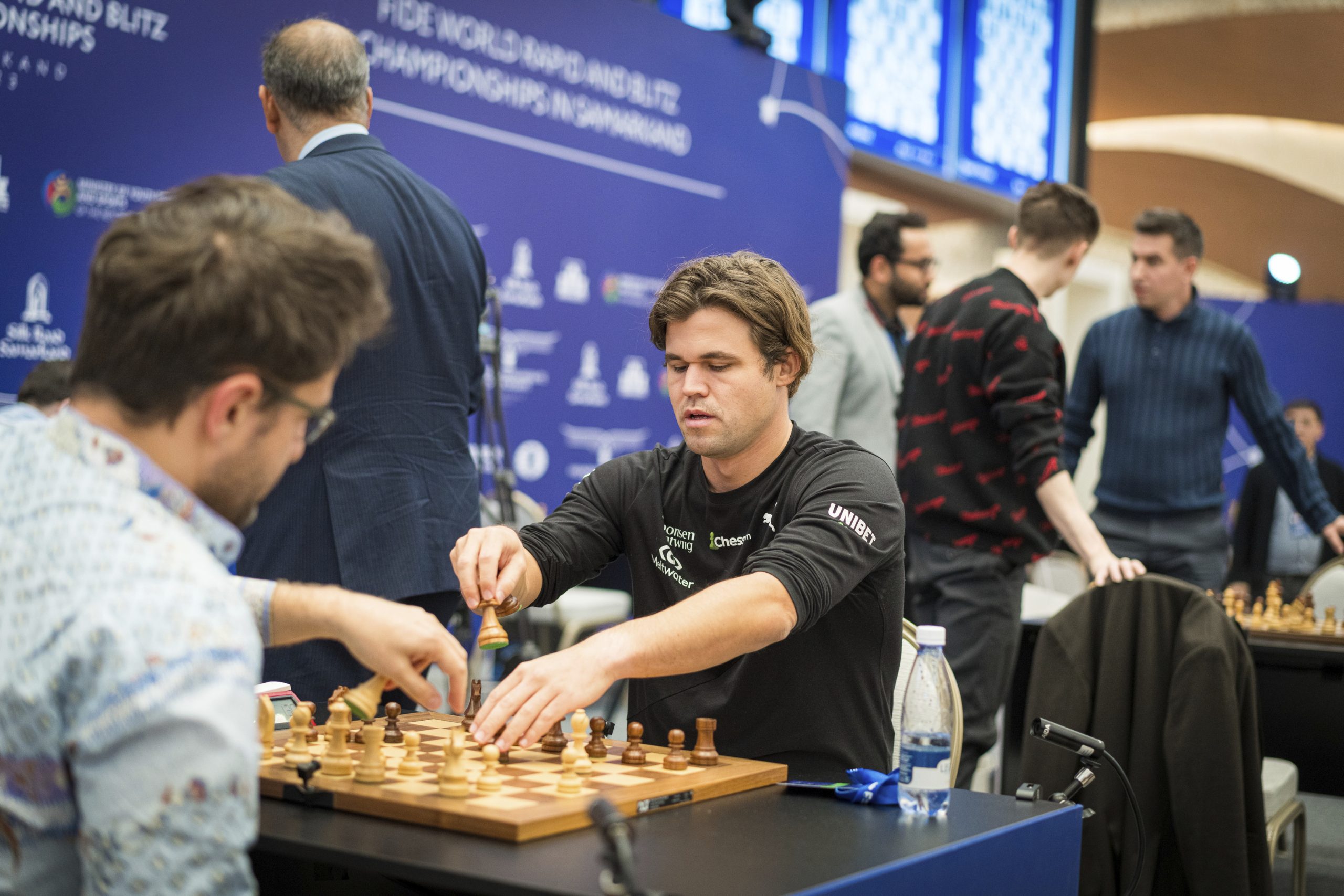 Las tablas de la vergÃ¼enza: un empate pactado entre dos rusos da otro Mundial a Carlsen