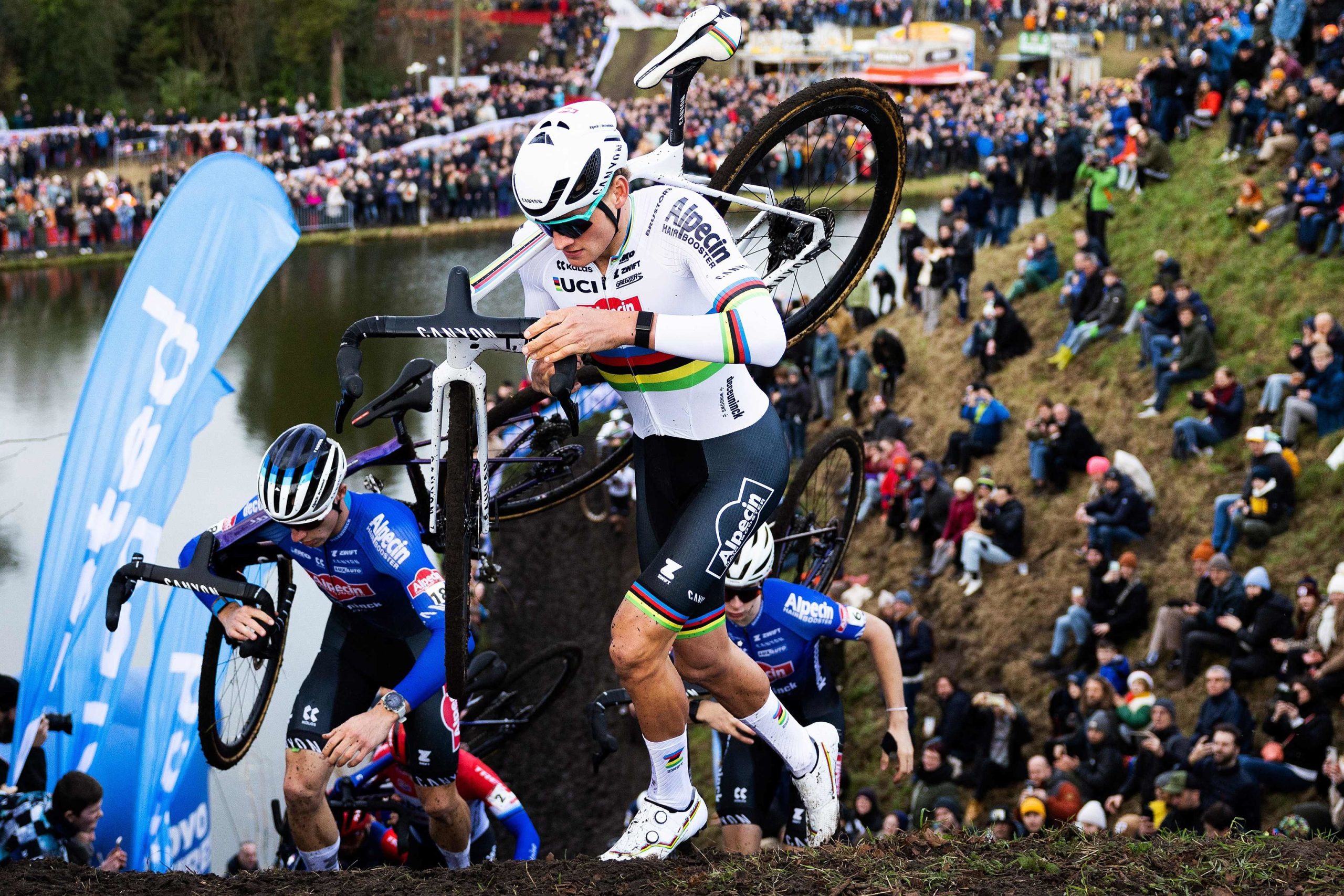 Van Der Poel, un escupitajo al pÃºblico y otra exhibiciÃ³n sobre el barro de Hulst