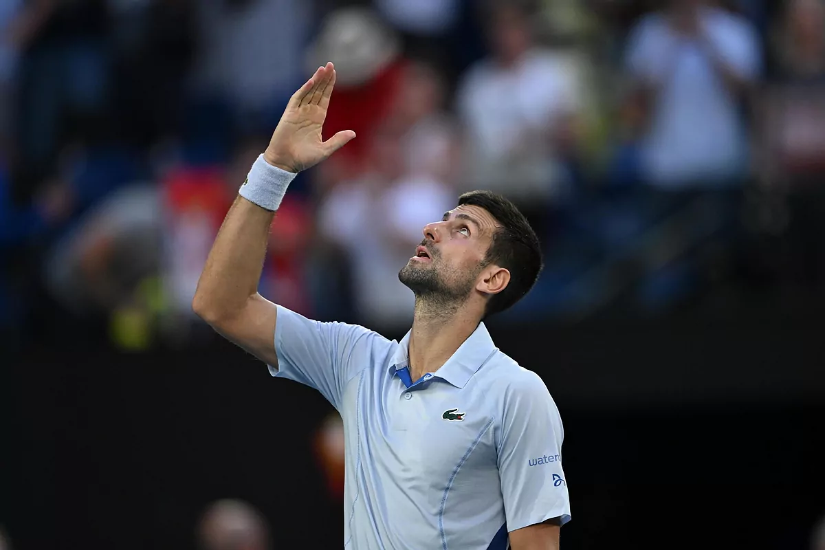 Djokovic se sobrepone a Fritz y al calor para avanzar a semifinales en Australia