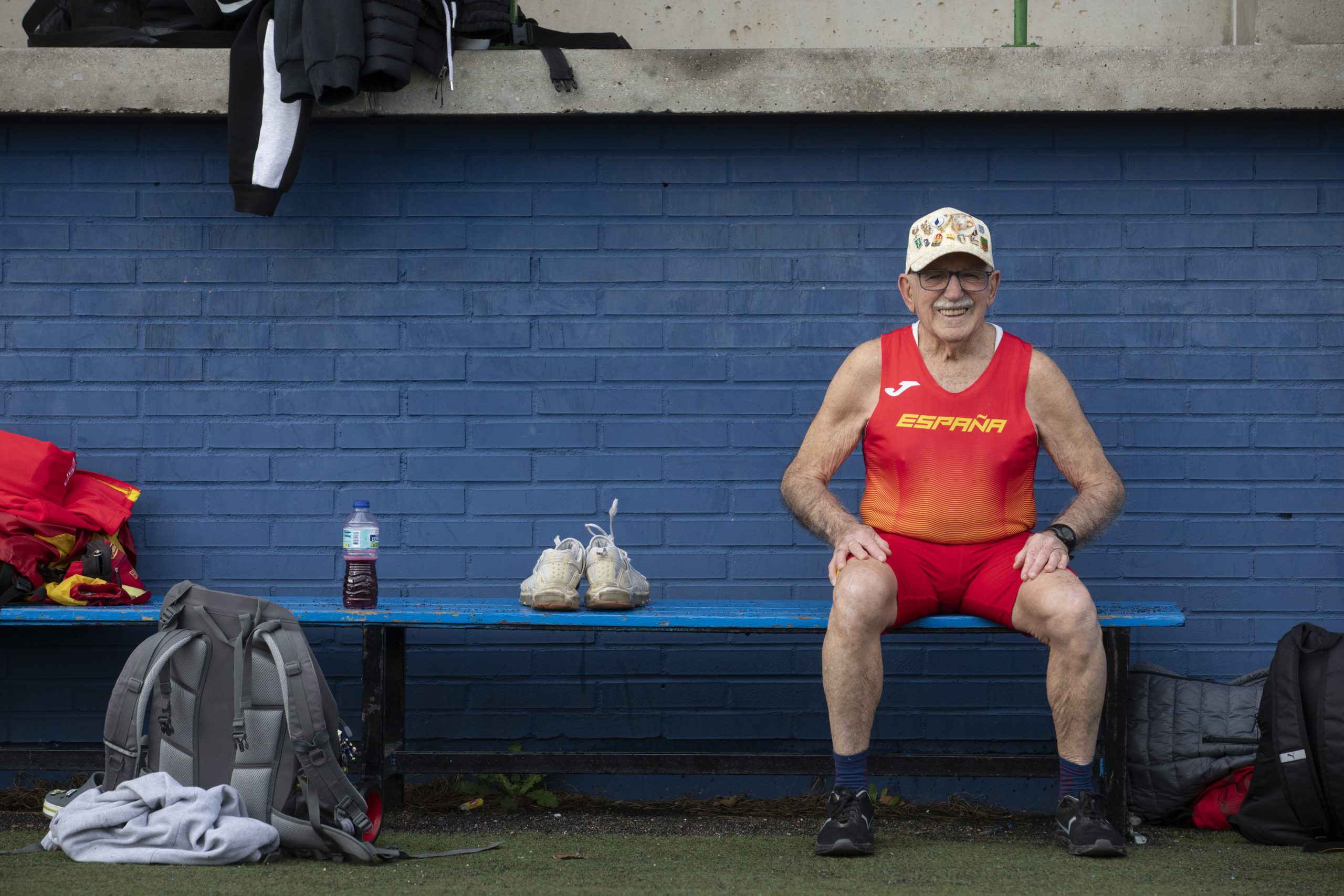 El increÃ­ble SeÃ±or Paco, el incombustible atleta de 87 aÃ±os: "He jubilado a todos mis rivales"