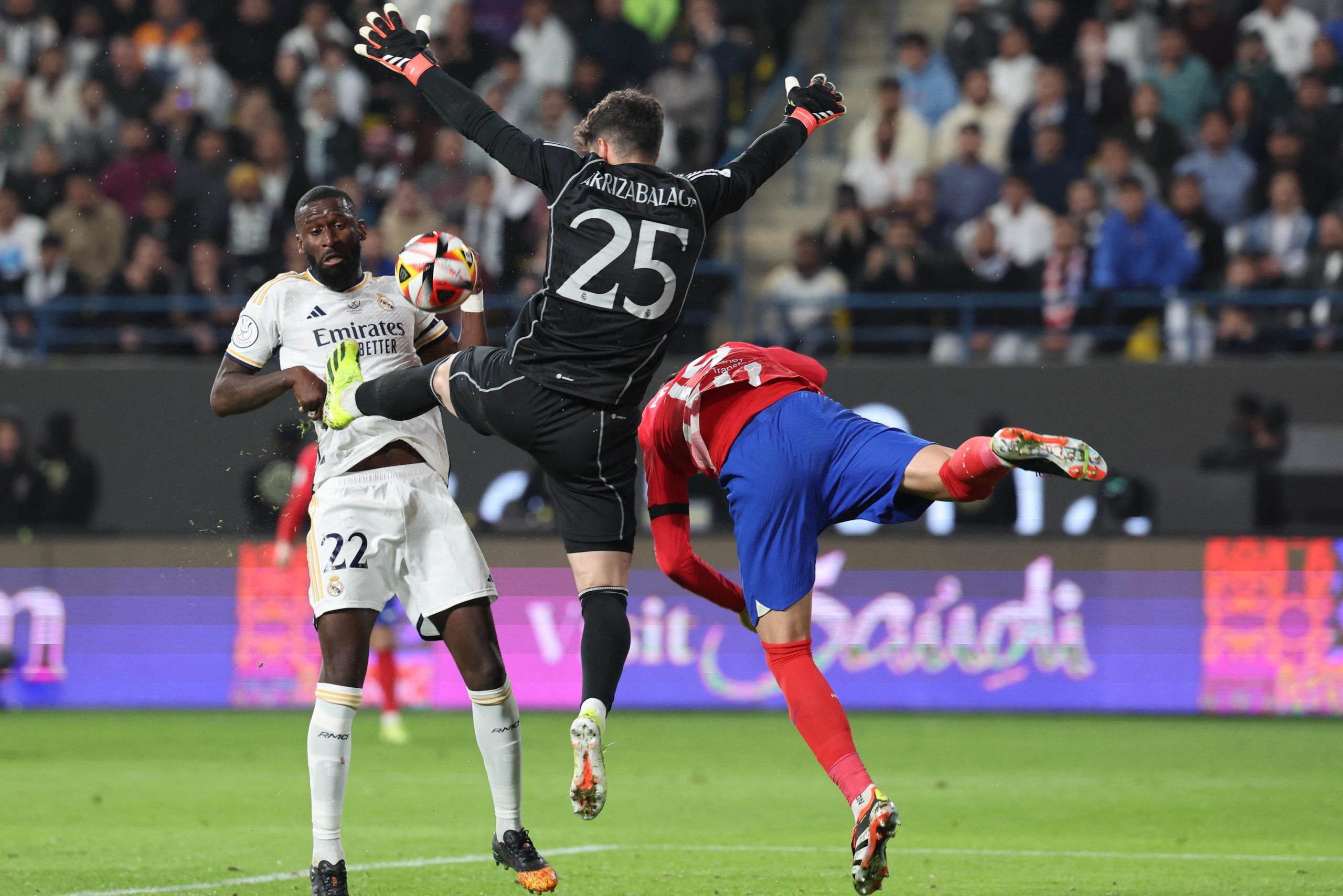 Los nÃºmeros que condenan a Kepa e impulsan a Lunin: Â¿Se acabÃ³ la rotaciÃ³n en el Madrid?