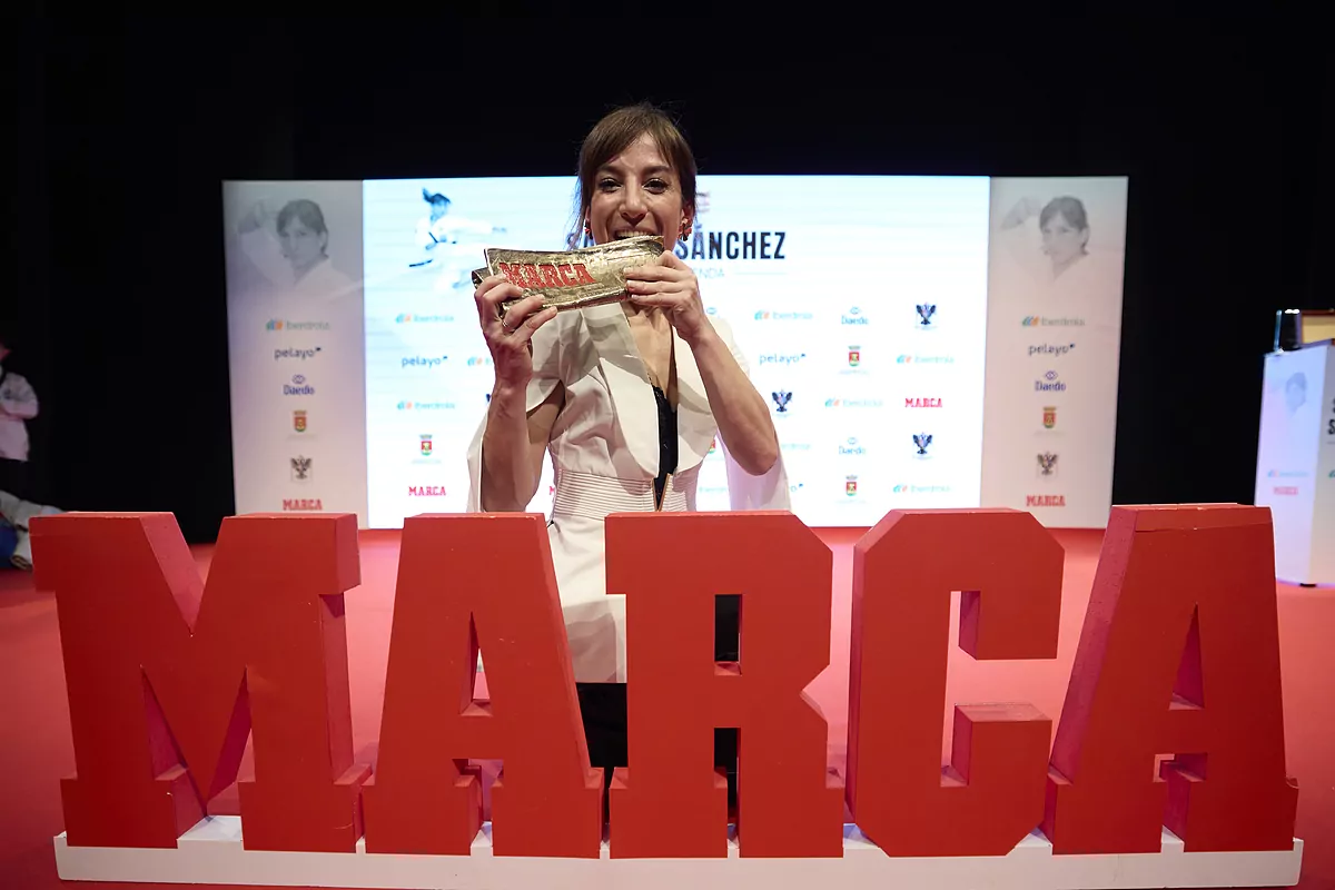 Sandra SÃ¡nchez recibe el MARCA Leyenda: "La gente que me enterrÃ³ consiguiÃ³ que echara raÃ­ces y cuando florecÃ­ lo hice mÃ¡s fuerte"