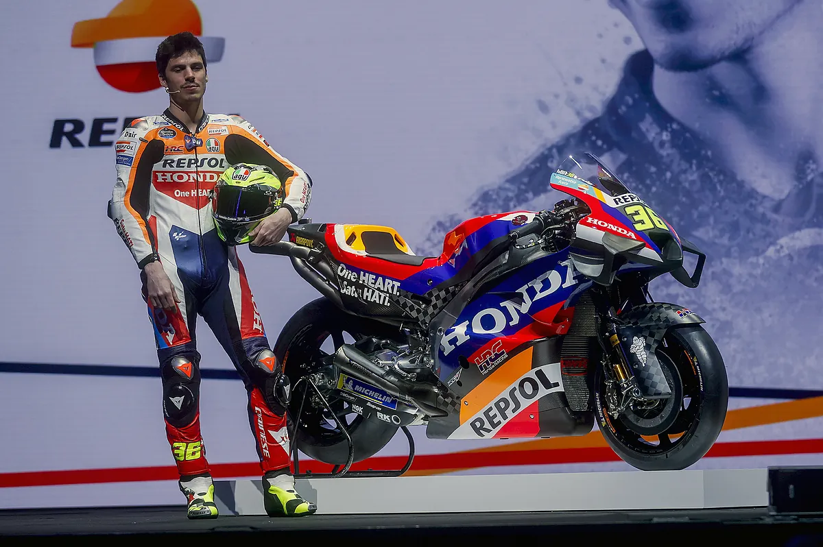 Repsol Honda presenta la moto de la recuperaciÃ³n: "No pensamos en MÃ¡rquez"