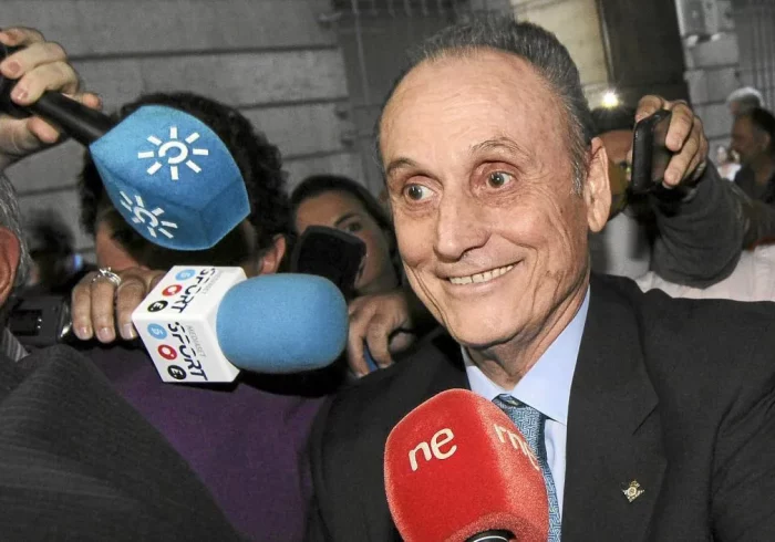 Muere Manuel Ruiz de Lopera, inimitable presidente del Betis