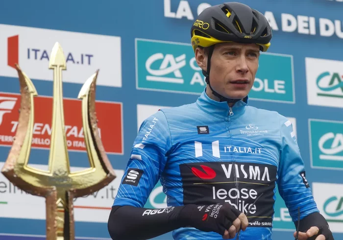 Vingegaard asusta en su mejor arranque de temporada y sentencia la Tirreno-Adriático