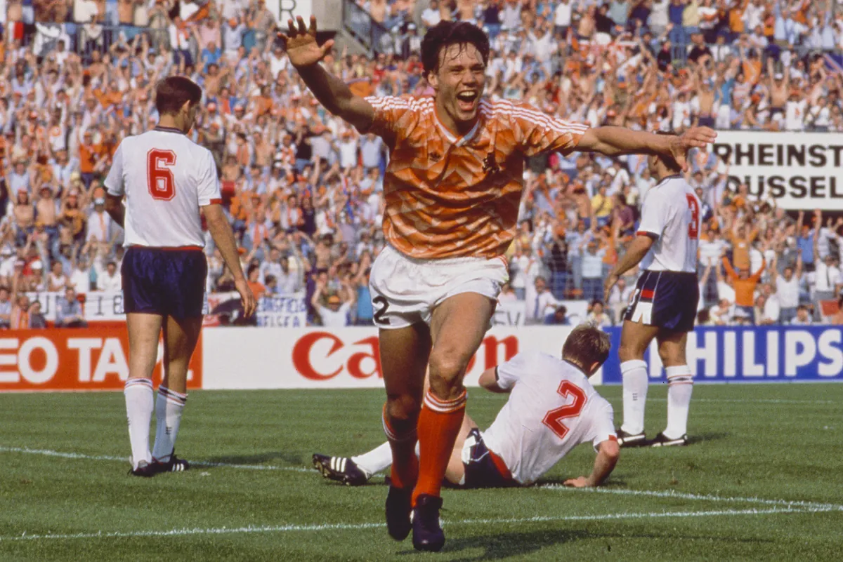 El magnético naranja de Holanda en la Euro'88: la camiseta que detestaban los campeones