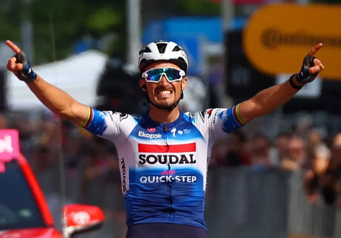 Alaphilippe se reivindica en Fano