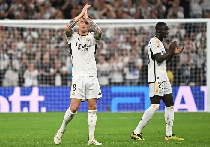 Kroos se despide en un empate ante el Betis y convierte el Bernabéu en un 'te quiero'