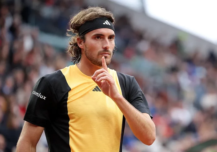 Tsitsipas silencia a su padre durante el partido contra Altmaier con un contundente grito: "Cállate"