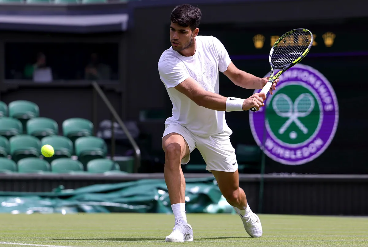 Alcaraz en busca de su segundo Wimbledon: un 'reset' en Ibiza, la casa de Londres y un brazo libre