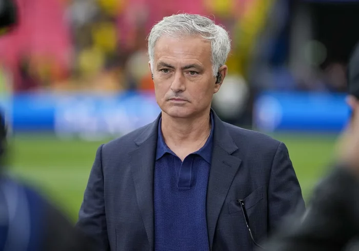 Mourinho anuncia su llegada al Fenerbhaçe