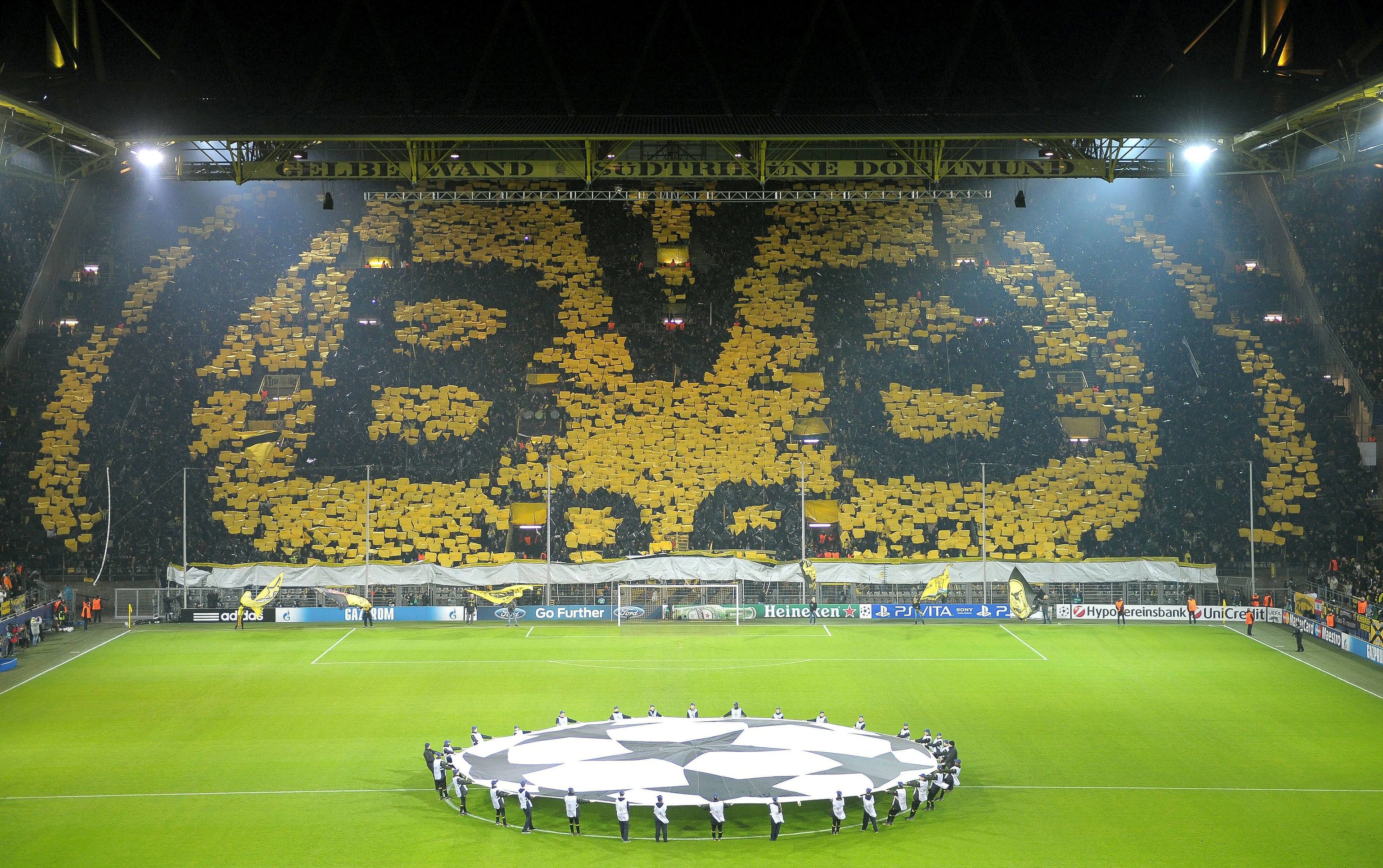 La afición del Borussia en el Signal Iduna Park