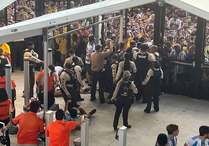 Arrestado el presidente de la Federación Colombiana de Fútbol, Ramón Jesurún tras agredir al personal de seguridad en la final de la Copa América