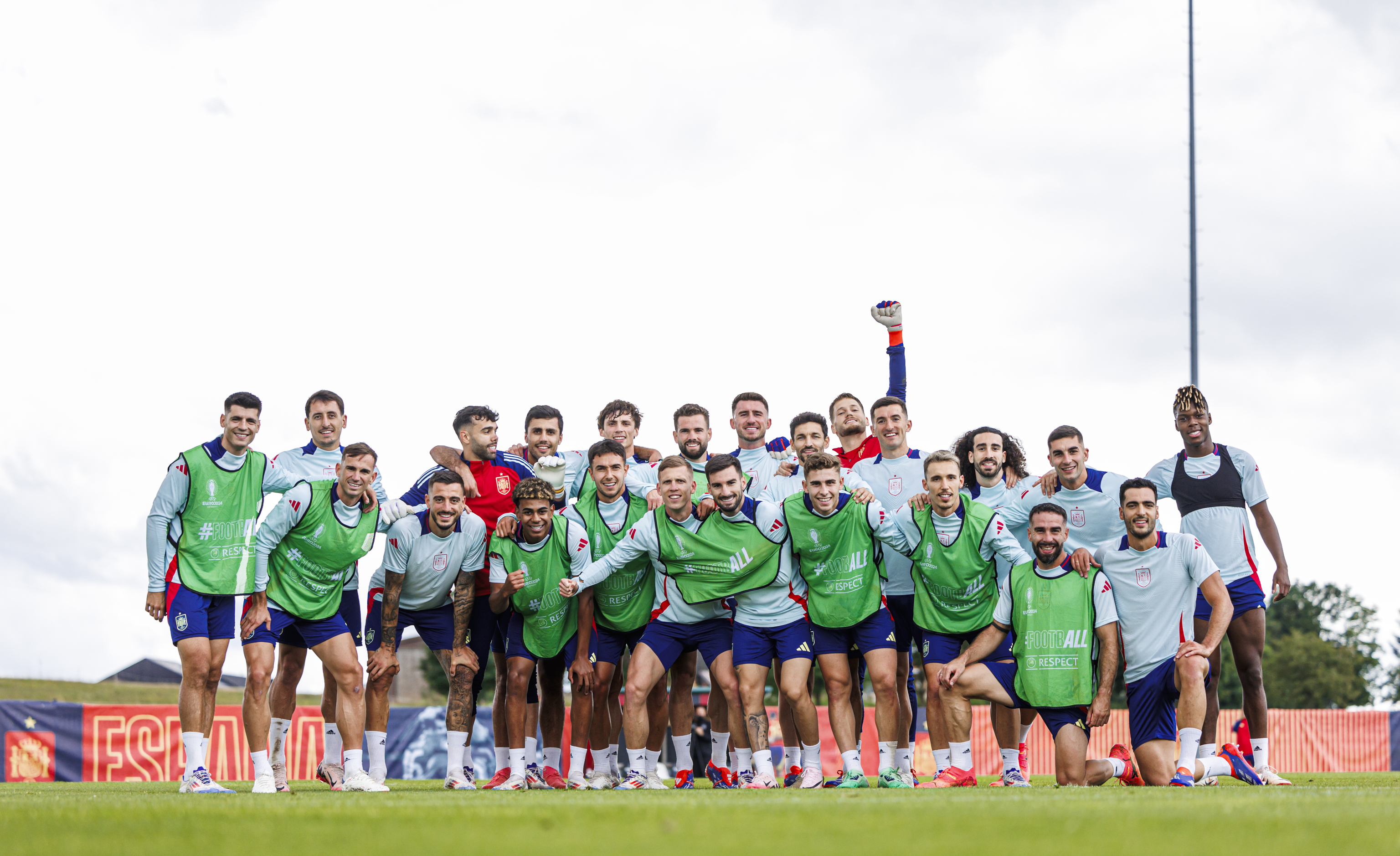 Toda la plantilla, tras el entrenamiento.