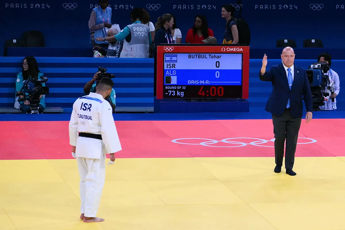 Judo: Se retira un judoka argelino del combate ante un israelí con el conflicto político de fondo