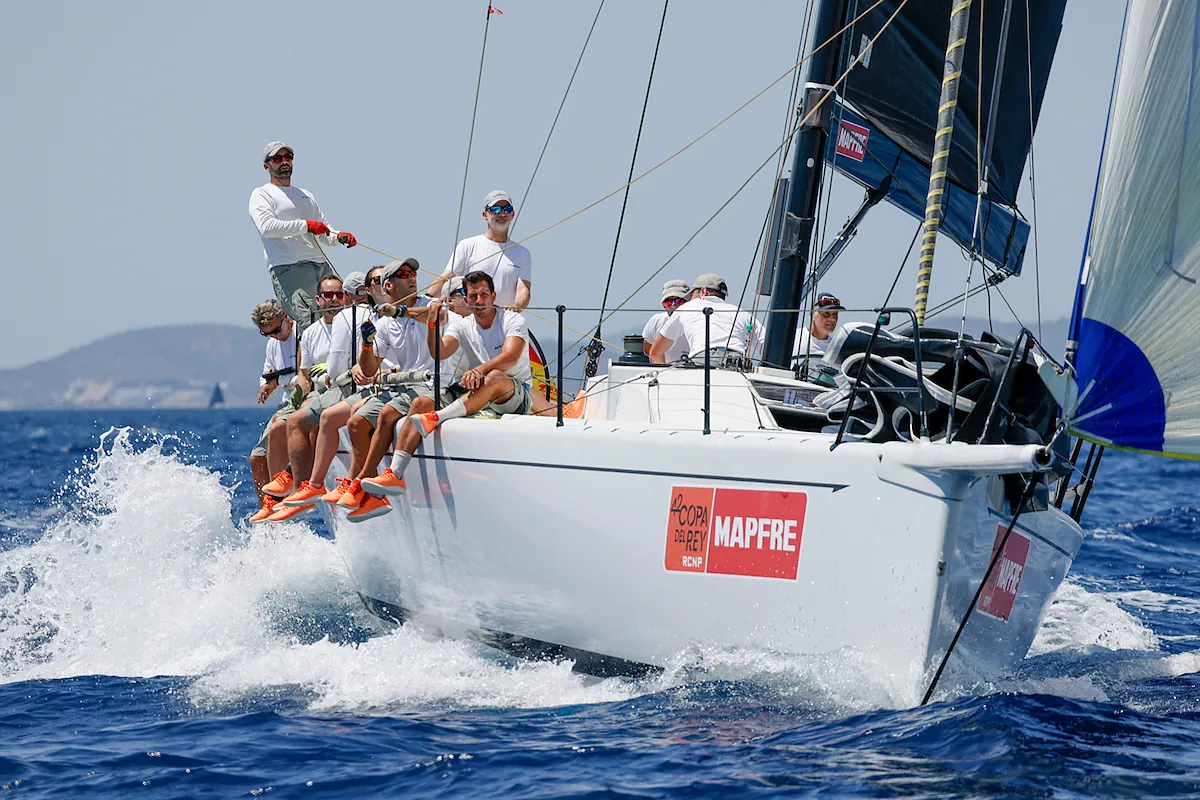 La Copa del Rey Mapfre calienta velas con el primer entrenamiento oficial y barcos de 23 países