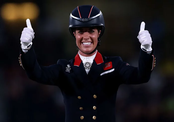 La jinete Charlotte Dujardin se retira de los Juegos Olímpicos al ser investigada por maltratar a un caballo