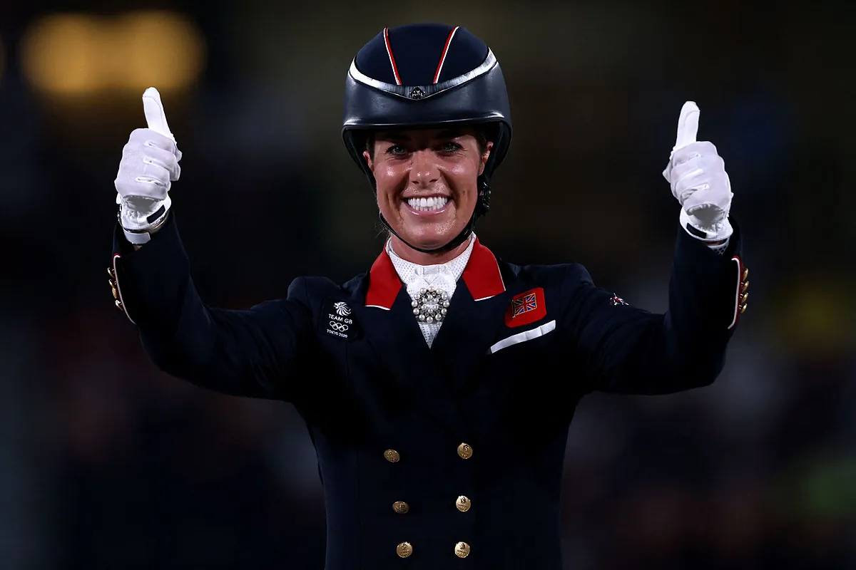 La jinete Charlotte Dujardin se retira de los Juegos Olímpicos al ser investigada por maltratar a un caballo