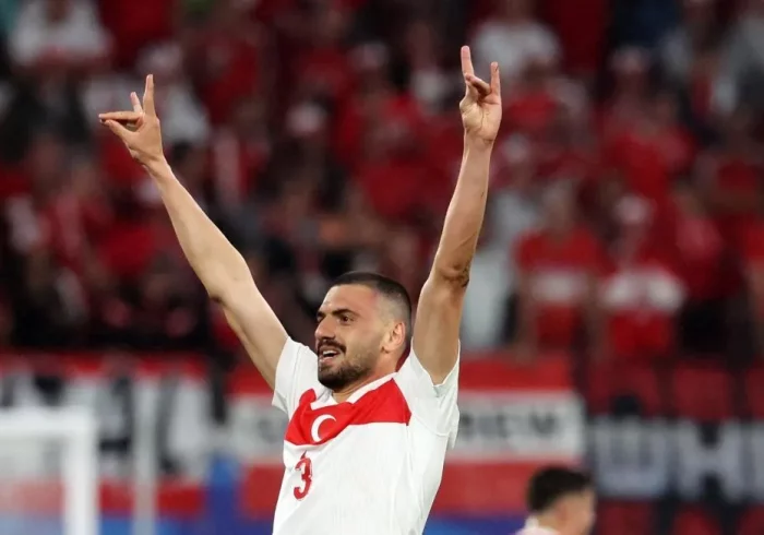 La UEFA investiga al turco Merih Demiral por celebrar un gol con un gesto asociado a un grupo paramilitar de extrema derecha