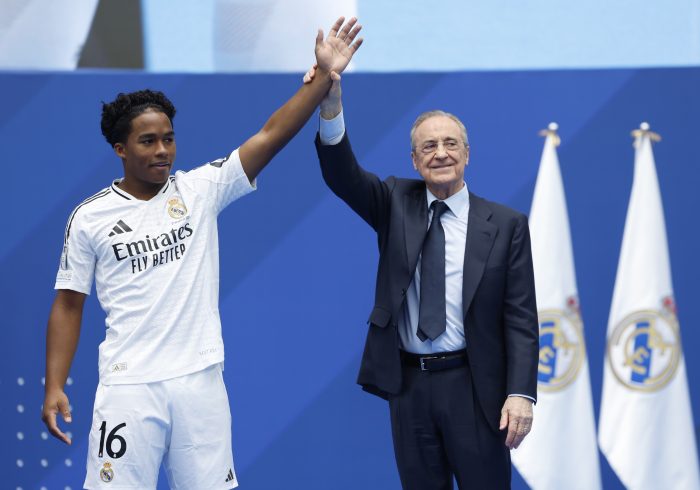 Las lágrimas de Endrick en su presentación como nuevo jugador del Real Madrid: "Siempre he sido fan y hoy voy a jugar aquí"