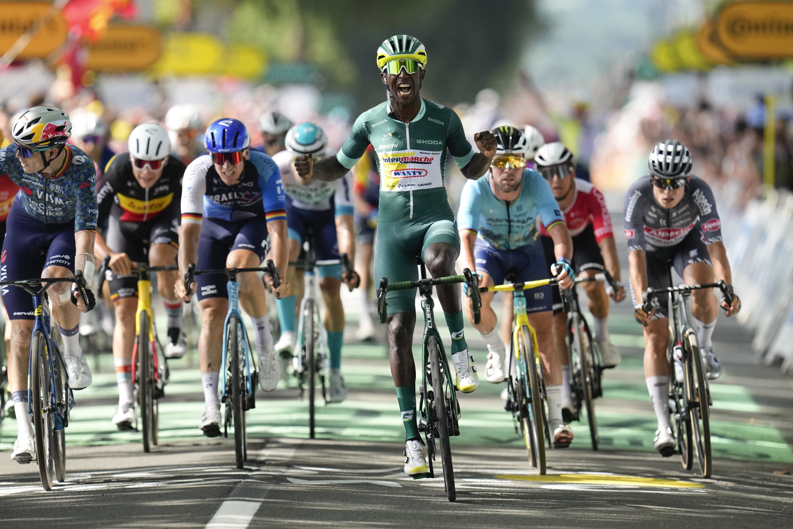 Primoz Roglic abandona el Tour antes de la 13ª etapa tras una fuerte caída