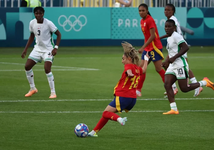 Un gran gol de falta de Alexia Putellas le el triunfo a España ante Nigeria