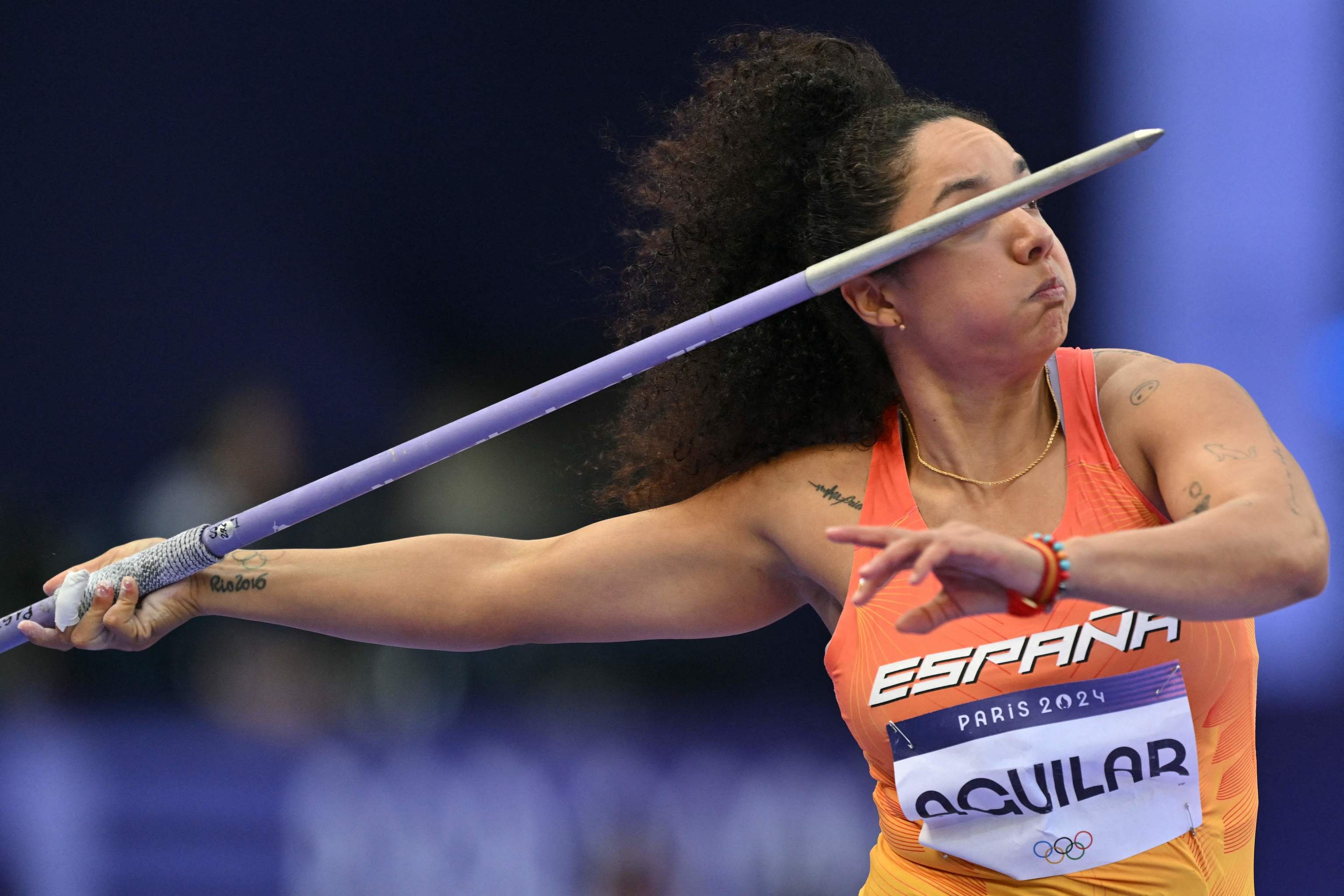 Yulenmis Aguilar, durante la final de jabalina.